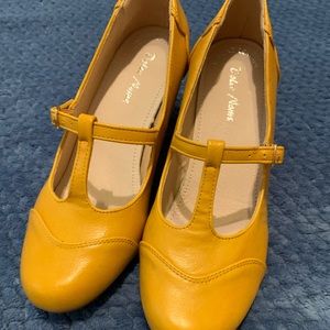 Dolce Nome - ModCloth Vintage T Strap Heels